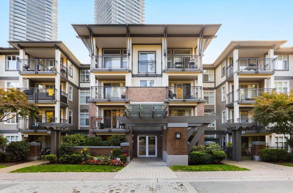 4768 Brentwood Dr Unit 210, Burnaby, BC - MLS: R3173341