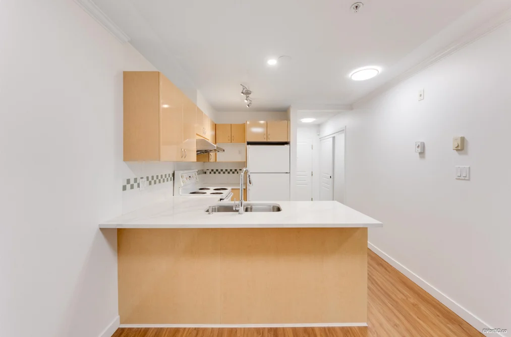 210 4989 DUCHESS STREET, Vancouver BC V5R 6E5, Vancouver BC — Residential for Sale - Photo 3