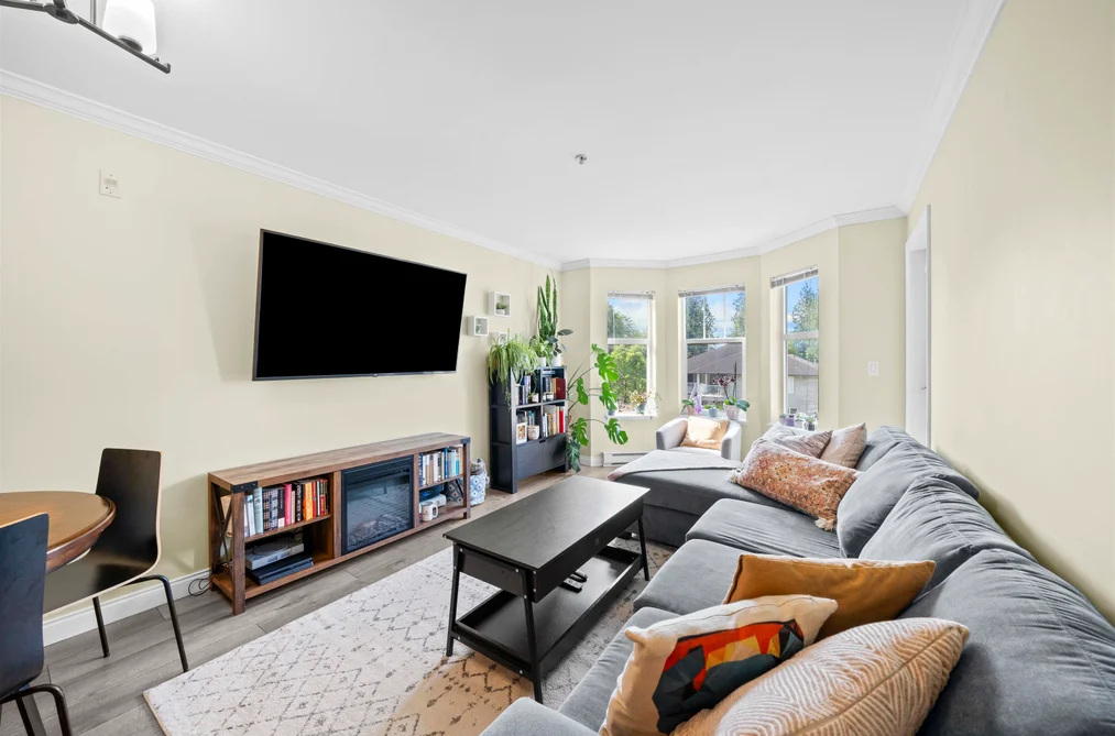 Condo for sale at 210 5438 198 Street Langley British Columbia - MLS: R3119305