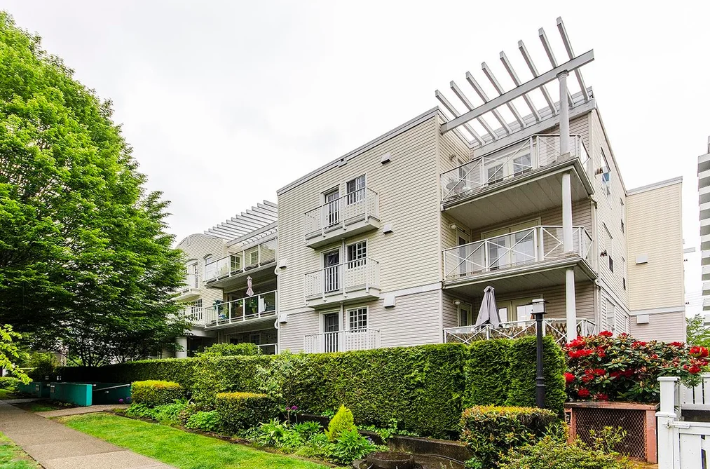 Condo for sale at 210 5788 Vine Street Vancouver British Columbia - MLS: R3077403