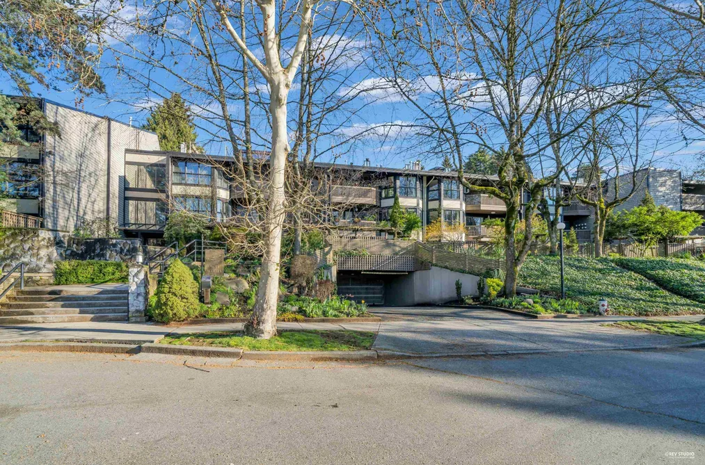 210 7055 WILMA STREET, Burnaby BC V5E 4B1, Burnaby BC — Residential for Sale - Photo 2