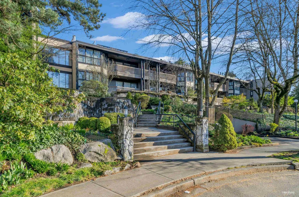 210 7055 WILMA STREET, Burnaby BC V5E 4B1, Burnaby BC — Residential for Sale - Photo 3
