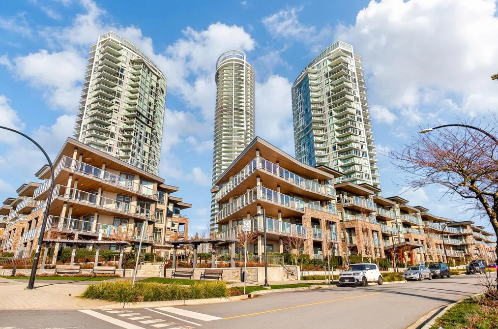 Condo for sale at 210 7123 11th Avenue Burnaby British Columbia - MLS: R3098155