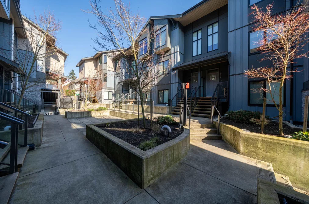 210 7131 17TH AVENUE, Burnaby BC V3N 1K8, Burnaby BC — Residential for Sale - Photo 4