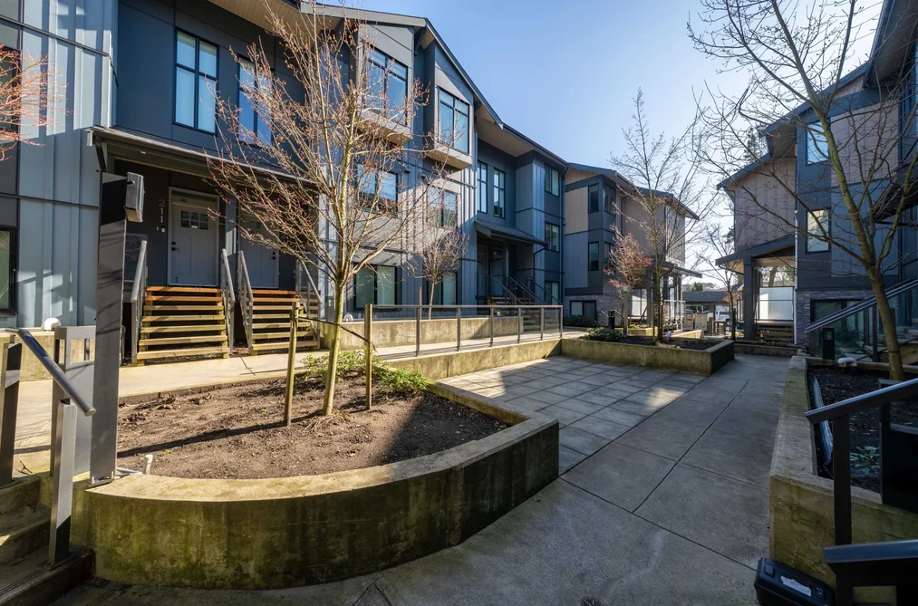 210 7131 17TH AVENUE, Burnaby BC V3N 1K8, Burnaby BC — Residential for Sale - Photo 5