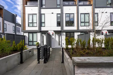 715 Ducklow St Unit 210, Coquitlam, BC - MLS: R3161822