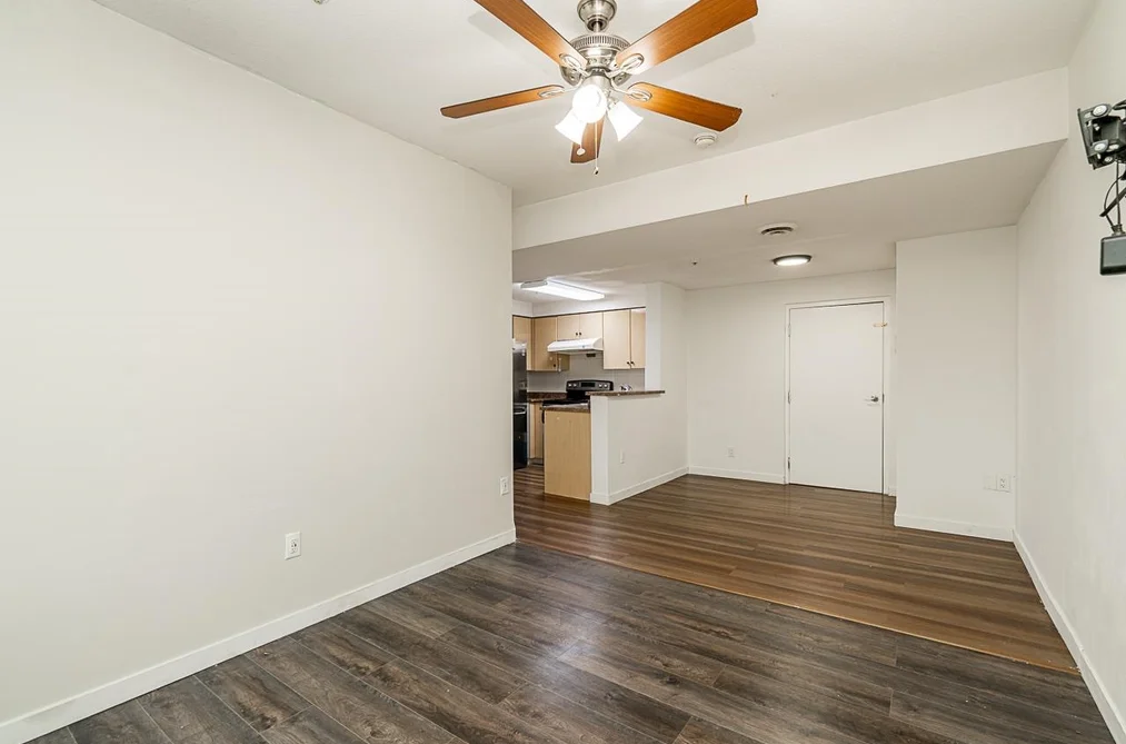 210 9278 120, Surrey BC V3W 4B8, Surrey BC — Residential for Sale - Photo 4
