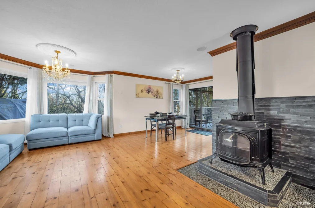 210 NELSON STREET, Coquitlam BC V3K 4M4, Coquitlam BC — Residential for Sale - Photo 4