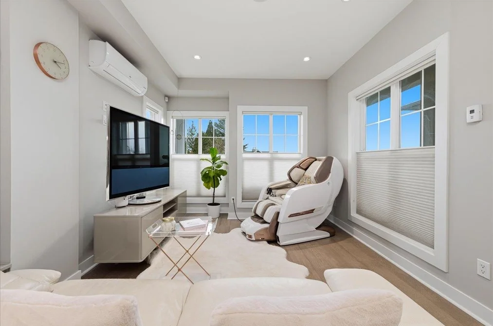 210 W 5TH STREET, North Vancouver BC V7M 1K1, North Vancouver BC — Residential for Sale - Photo 4