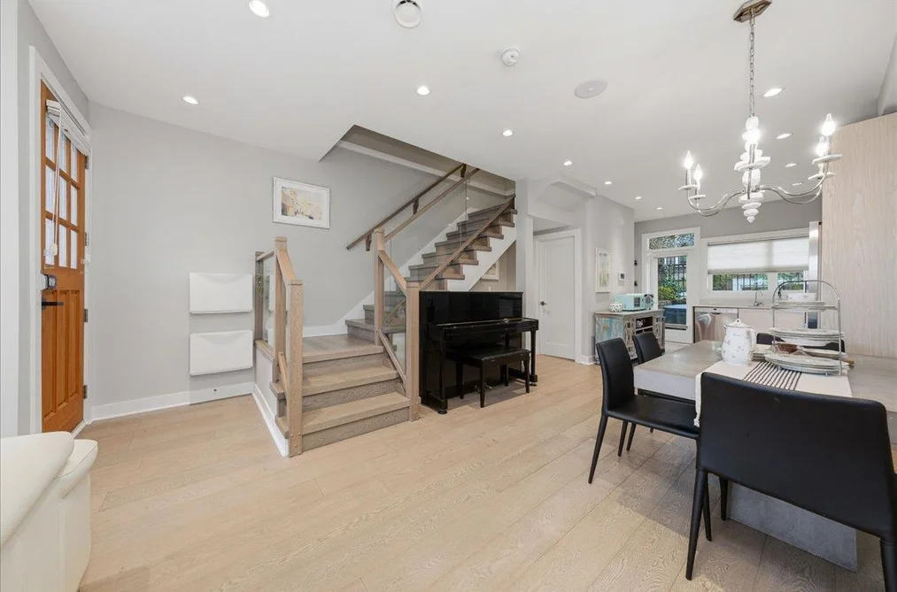 210 W 5TH STREET, North Vancouver BC V7M 1K1, North Vancouver BC — Residential for Sale - Photo 7