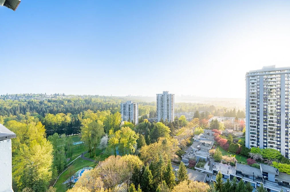 Condo for sale at 2101 9521 Cardston Court Burnaby British Columbia - MLS: R3117950