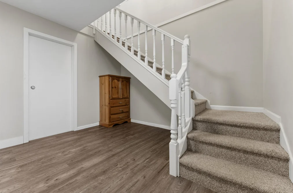 21015 SWALLOW PLACE, Hope BC V0X 1L1, Hope BC — Residential for Sale - Photo 2