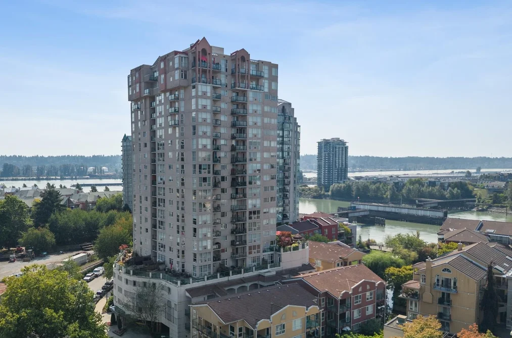 Condo for sale at 2102 10 Laguna Court New Westminster British Columbia - MLS: R3159036