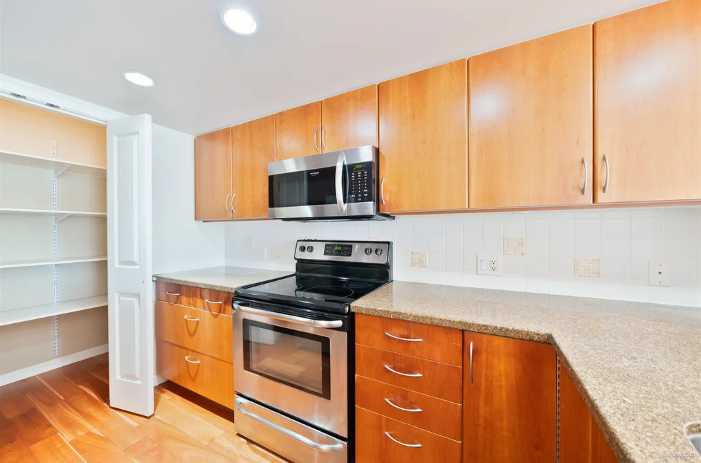 2102 290 NEWPORT DRIVE, Port Moody BC V3H 5N2, Port Moody BC — Residential for Sale — Photo 9 of 31