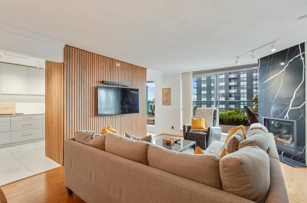 Condo for sale at 2102 612 Sixth Street New Westminster British Columbia - MLS: R3147120