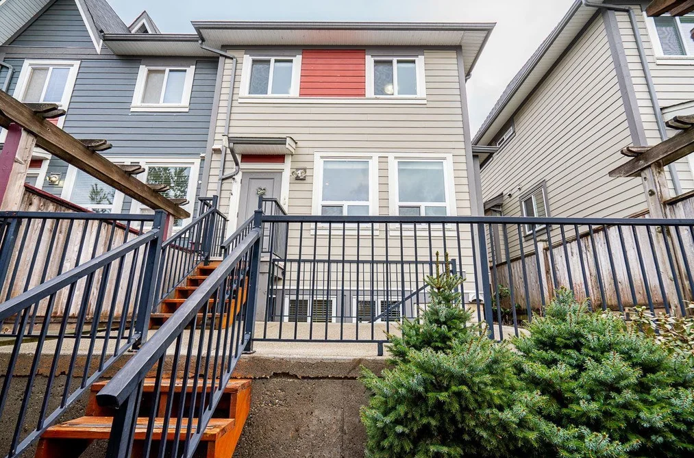 21025 80 AVENUE, Langley BC V2Y 0J4, Langley BC — Residential for Sale - Photo 2