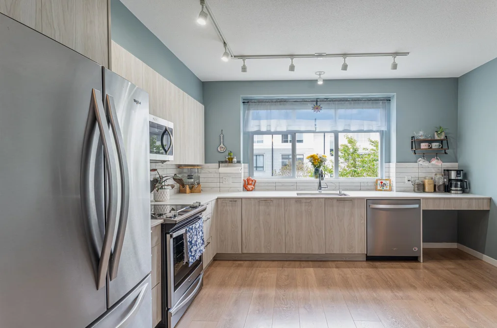 2103 18530 LAURENSEN PLACE, Surrey BC V4N 6R8, Surrey BC — Residential for Sale - Photo 3