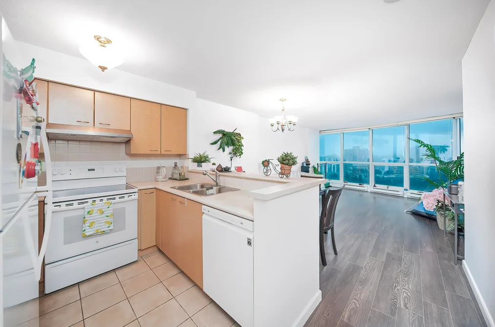 2103 6088 WILLINGDON AVENUE, Burnaby BC V5H 4V2, Burnaby BC — Residential for Sale - Photo 6