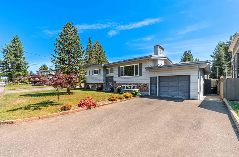 House for sale at 2104 Bakerview Street Abbotsford British Columbia - MLS: R3132070