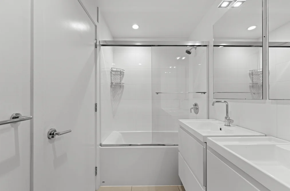 2105 - 1133 Hornby Street, Vancouver, BC - MLS: R3170532 - Photo 14 2105 - 1133 Hornby Street, Vancouver, BC - MLS: R3170532 - Photo 14