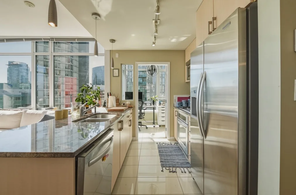 2106 1211 MELVILLE STREET, Vancouver BC V6E 0A7, Vancouver BC — Residential for Sale — Photo 10 of 25