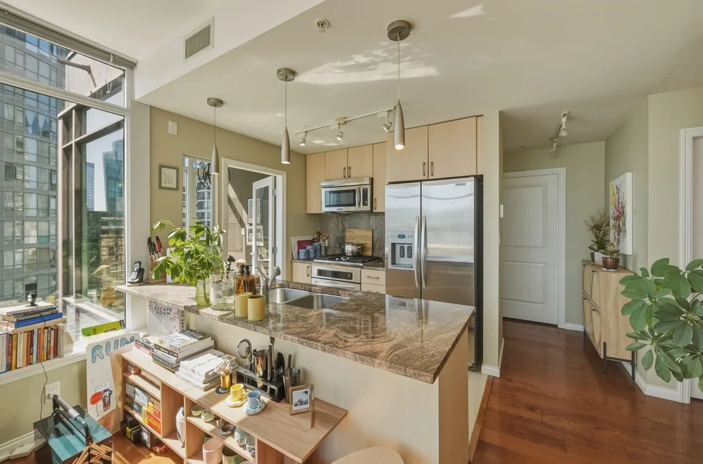 2106 1211 MELVILLE STREET, Vancouver BC V6E 0A7, Vancouver BC — Residential for Sale — Photo 8 of 25