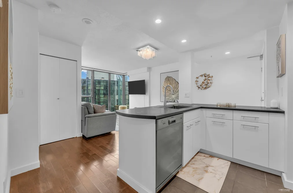 2106 1331 W GEORGIA STREET, Vancouver BC V6E 4P1, Vancouver BC — Residential for Sale - Photo 2