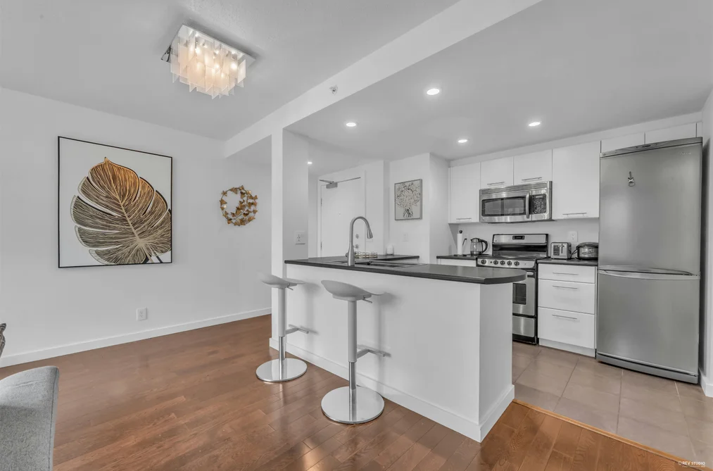2106 1331 W GEORGIA STREET, Vancouver BC V6E 4P1, Vancouver BC — Residential for Sale - Photo 3