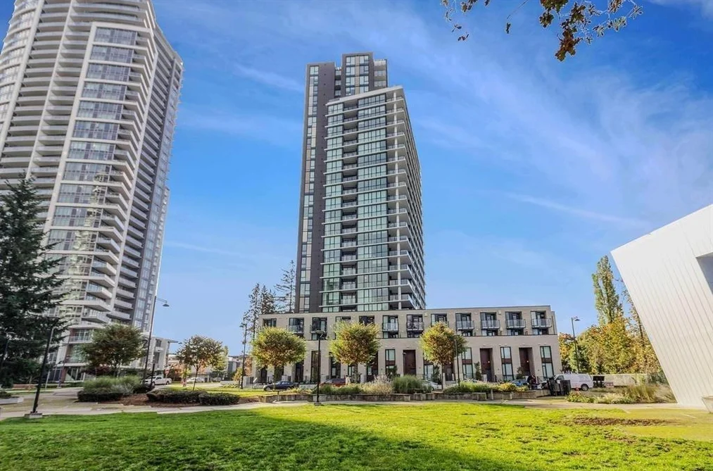 Condo for sale at 2108 10333 133 Street Surrey British Columbia - MLS: R3054926