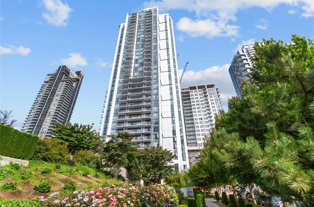 Condo for sale at 2109 1178 Heffley Crescent Coquitlam British Columbia - MLS: R3169402
