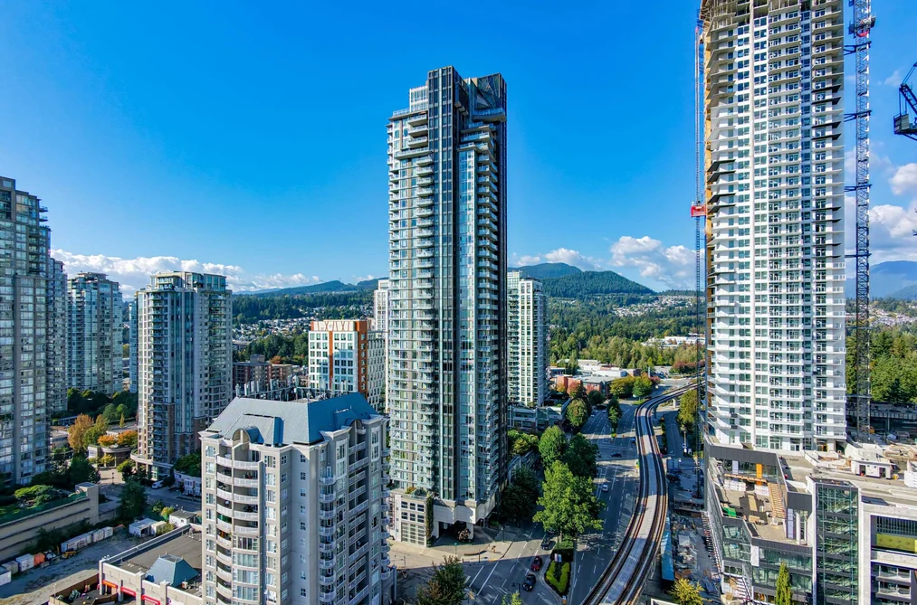 Condo for sale at 2109 1188 Pinetree Way Coquitlam British Columbia - MLS: R3167300