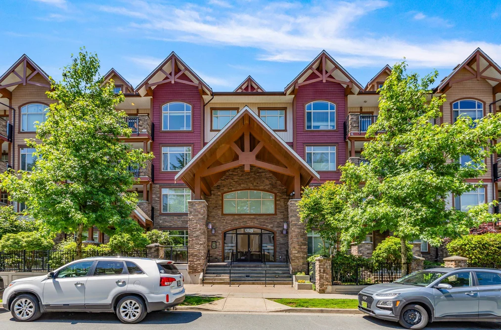 Condo for sale at 211 12525 190a Street Pitt Meadows British Columbia - MLS: R3115572