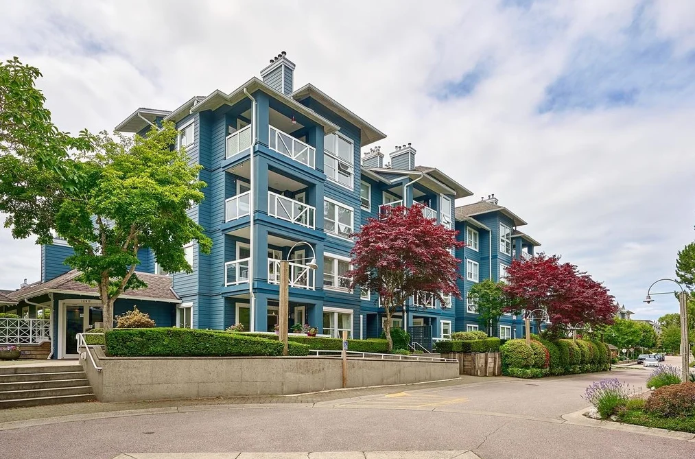 Condo for sale at 211 12911 Railway Avenue Richmond British Columbia - MLS: R3145344
