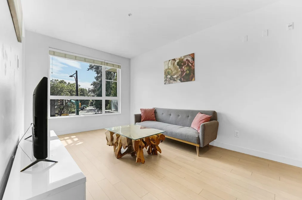 211 1621 HAMILTON AVENUE, North Vancouver BC V7P 0B7, North Vancouver BC — Residential for Sale - Photo 3