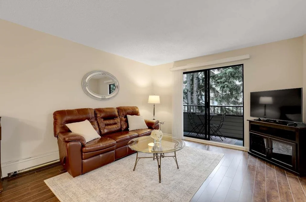Condo for sale at 211 20460 54 Avenue Langley British Columbia - MLS: R3165331