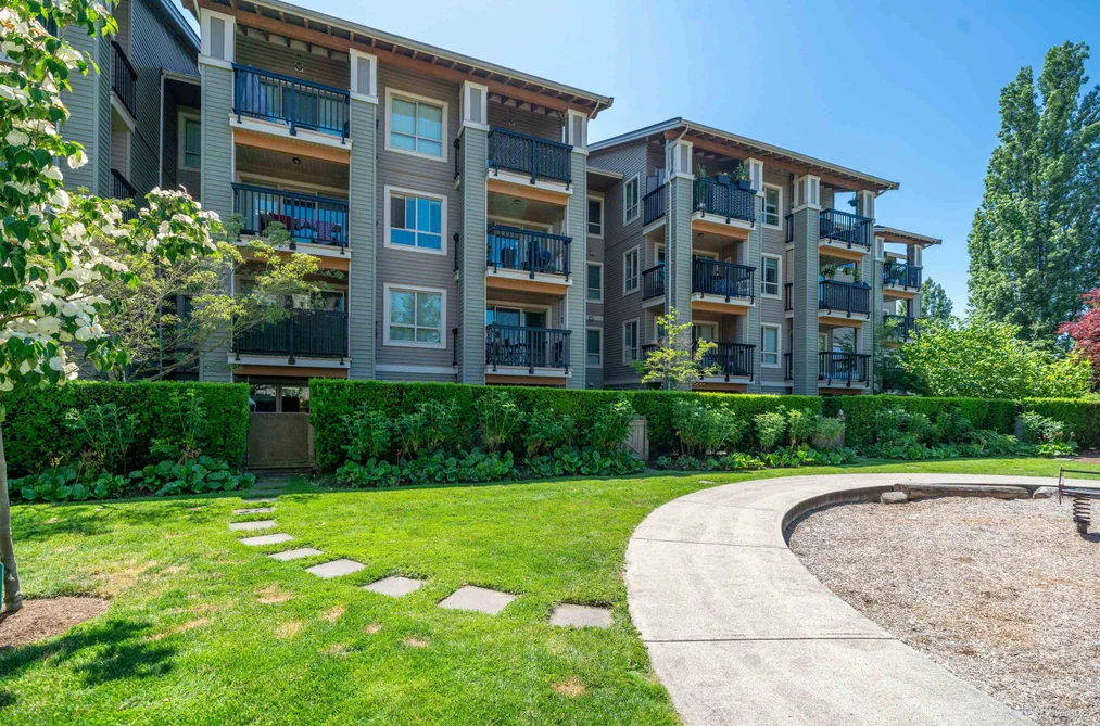 Condo for sale at 211 21009 56 Avenue Langley British Columbia - MLS: R3128227