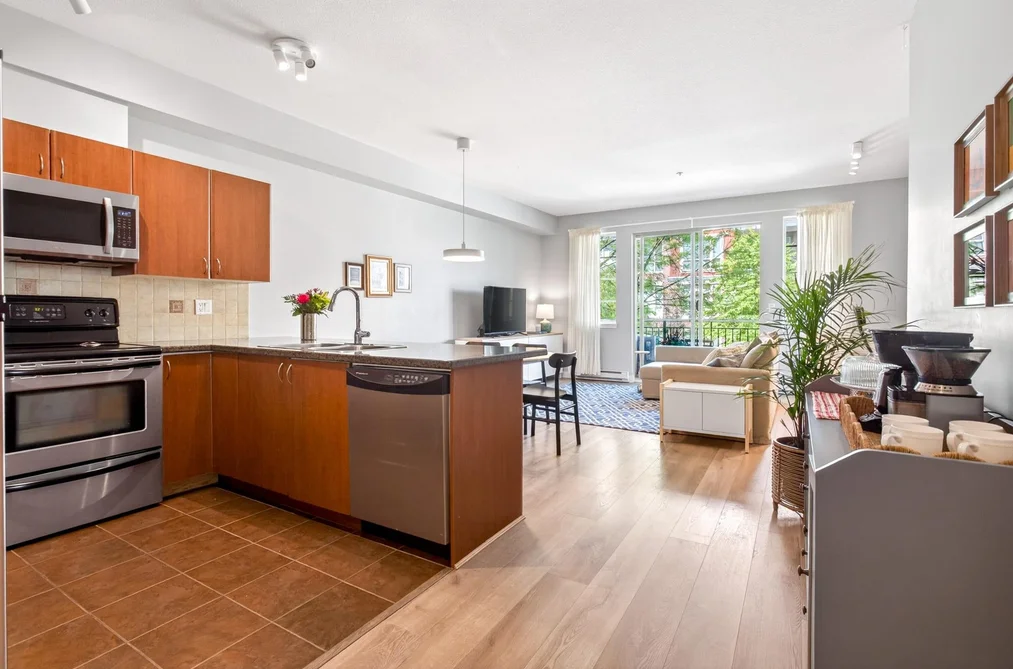 211 2346 MCALLISTER AVENUE, Port Coquitlam BC V3C 2B1, Port Coquitlam BC — Residential for Sale - Photo 4