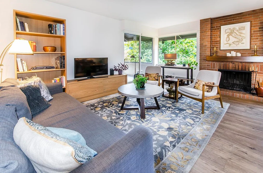 Condo for sale at 211 235 Keith Road West Vancouver British Columbia - MLS: R3122530