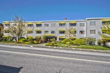 2469 Cornwall Ave Unit 211, Vancouver, BC - MLS: R3147645