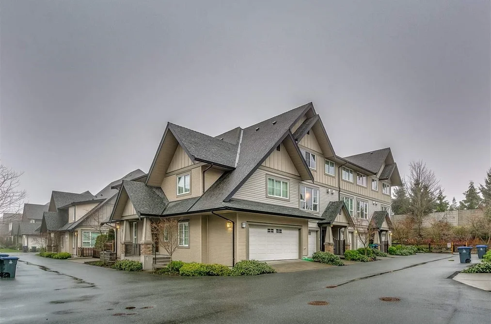 Townhouse for sale at 211 2501 161a Street Surrey British Columbia - MLS: R3152543
