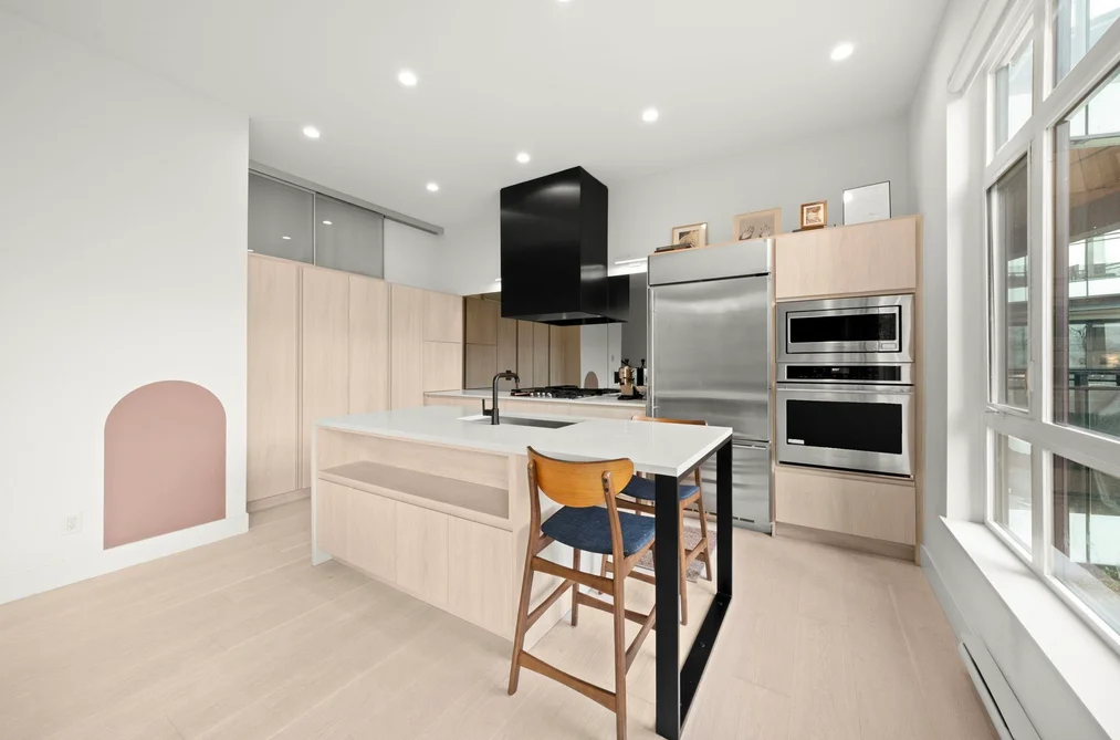 211 300 SALTER STREET, New Westminster BC V3M 0L9, New Westminster BC — Residential for Sale - Photo 4