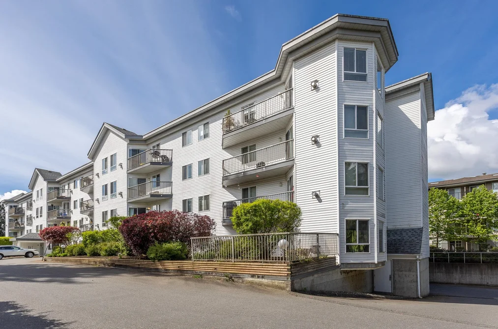 211 31831 PEARDONVILLE ROAD, Abbotsford BC V2T 1L5, Abbotsford BC — Residential for Sale - Photo 2