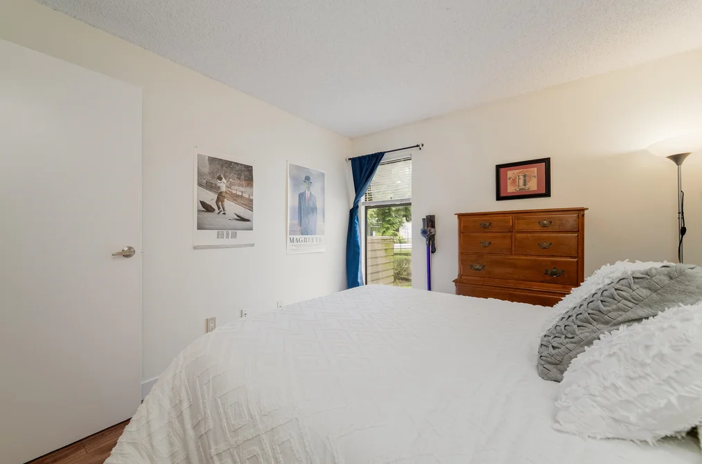 211 423 AGNES STREET, New Westminster BC V3L 1G2, New Westminster BC — Residential for Sale - Photo 2