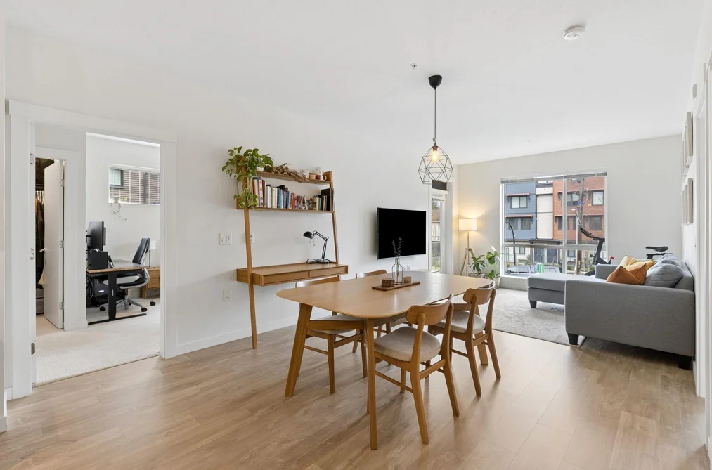 211 625 E 3RD STREET, North Vancouver BC V7L 1G6, North Vancouver BC — Residential for Sale - Photo 4