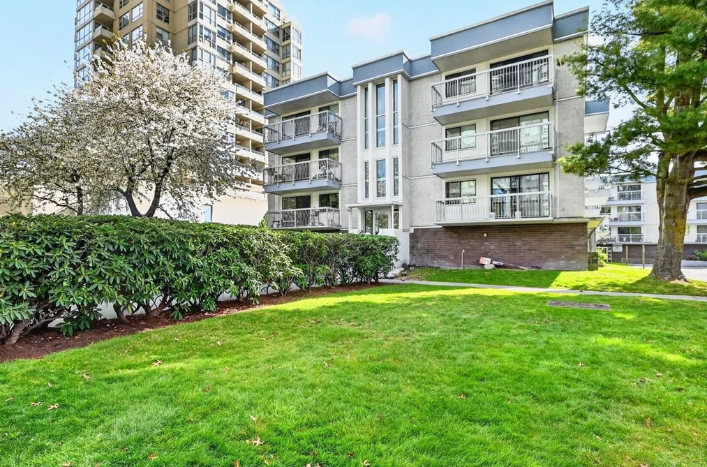 Condo for sale at 211 6340 Buswell Street Richmond British Columbia - MLS: R3112781