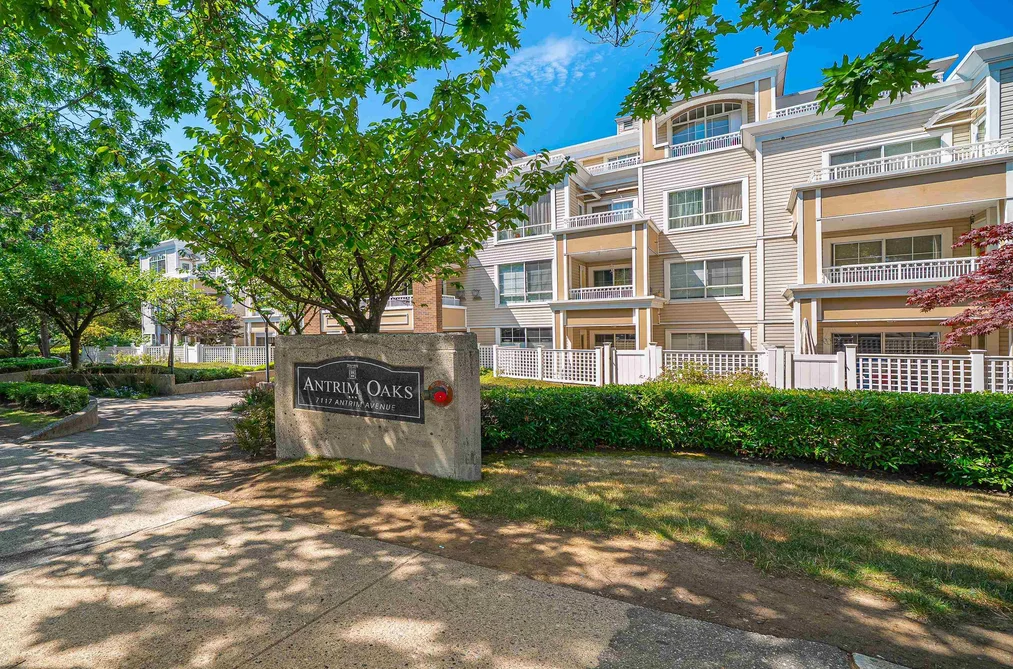 211 7117 ANTRIM AVENUE, Burnaby BC V5J 5K1, Burnaby BC — Residential for Sale - Photo 2