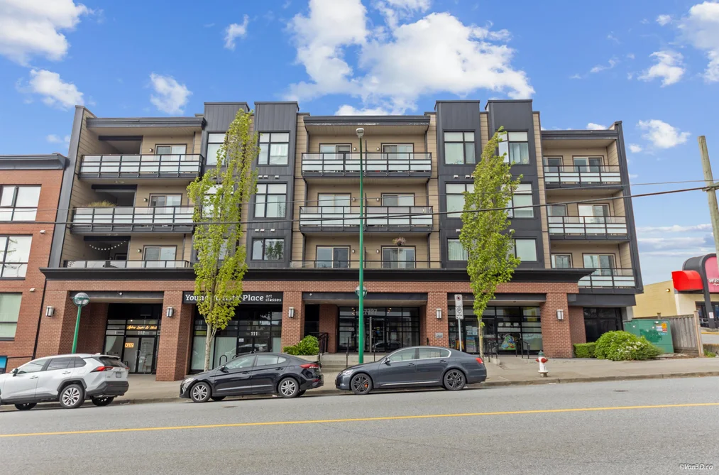 Condo for sale at 211 7727 Royal Oak Avenue Burnaby British Columbia - MLS: R3123849