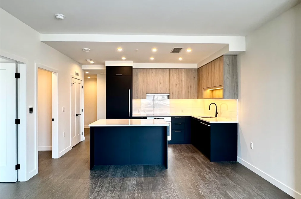 Condo for sale at 211 8398 Oak Street Vancouver British Columbia - MLS: R3156936