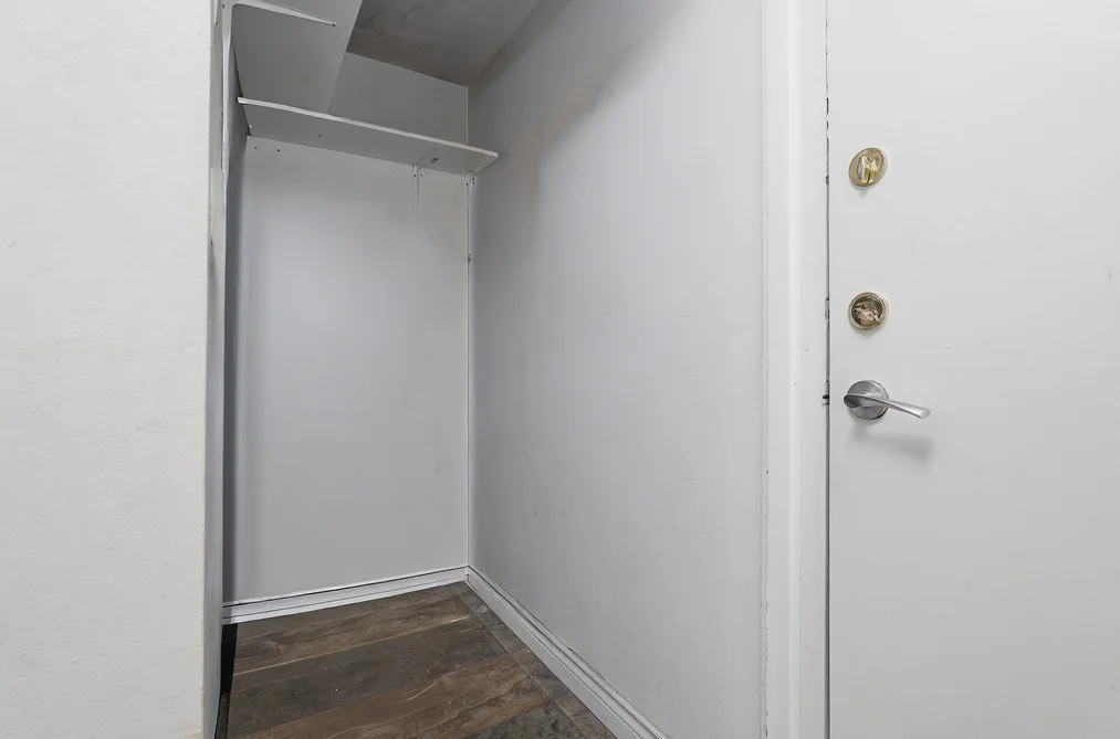 211 9857 MANCHESTER DRIVE, Burnaby BC V3N 4P5, Burnaby BC — Residential for Sale — Photo 13 of 20