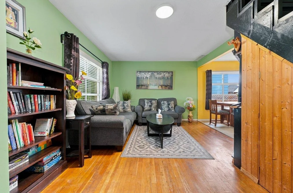 211 Douglas Crescent, Richmond, BC - MLS: R3163960 - Photo 3 211 Douglas Crescent, Richmond, BC - MLS: R3163960 - Photo 3